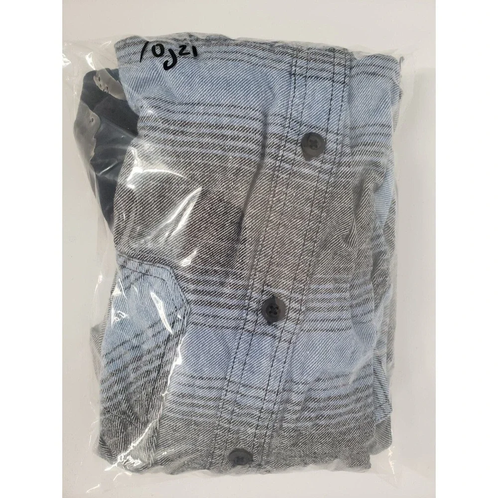 Amplify Convertible Hoodie Size Medium Blue Sky Stripe Outdoor Adventure‎ Shirt